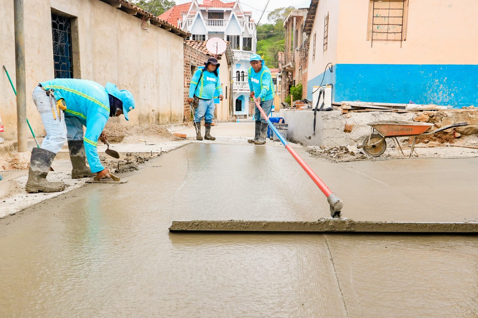 Plan Nacional de Bacheo llega a Comalapa, en Chalatenango plan-nacional-de-bacheo-llega-a-comalapa-en-chalatenango